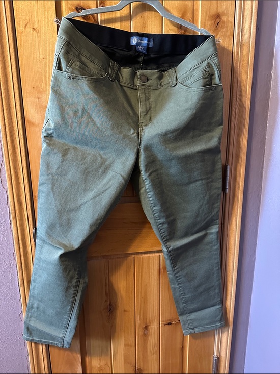 Democracy Denim - Democracy AbSolution Herb Green Ankle Crop Stretch Jeans
